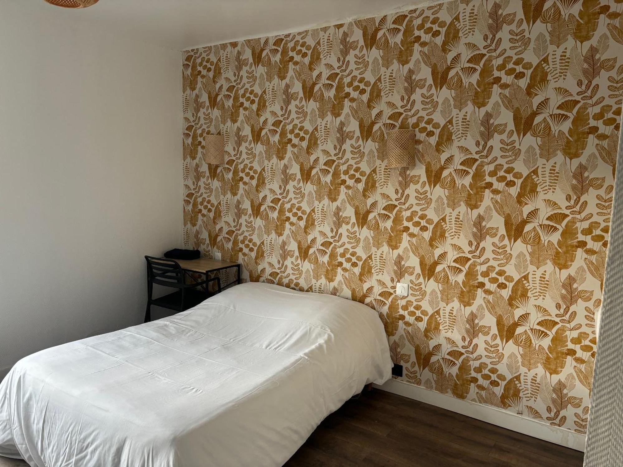 פואטייה Hotel De La Gare-Les Floralies מראה חיצוני תמונה